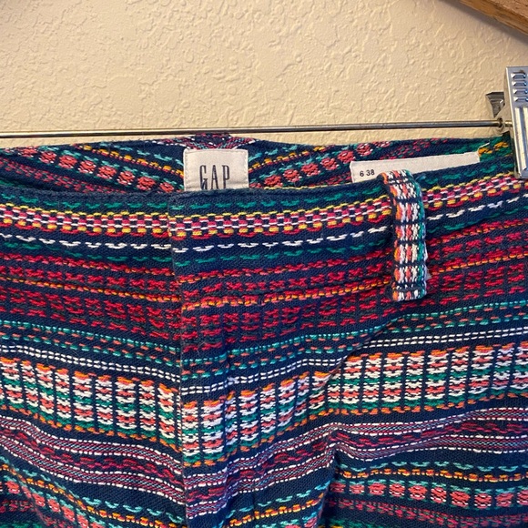 Gap Multi-Colored Woven Shorts - Picture 2 of 7